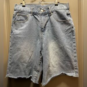 Sumwon Size S Light Wash Denim Shorts with Raw Hem